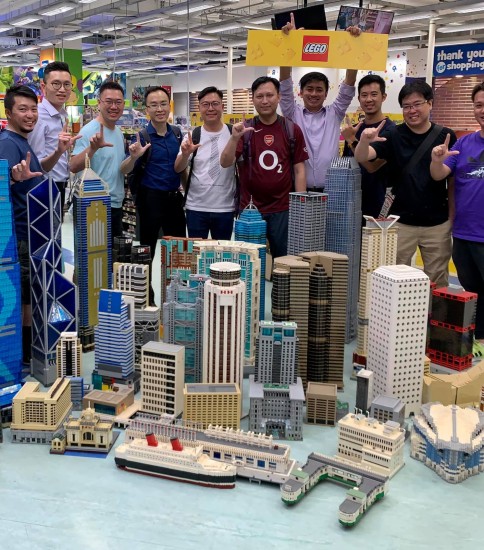 Legend bricks Hong Kong Victoria Harbour’s building series